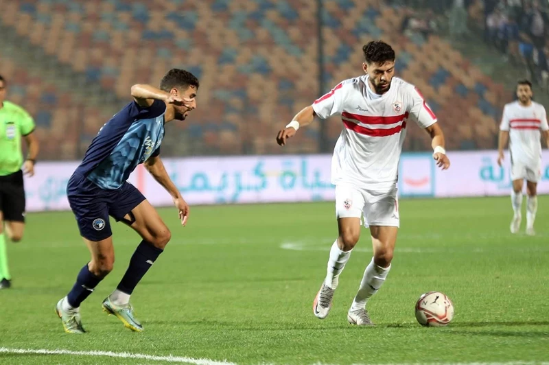 إثارة الـ6 أهداف وريمونتادا بيضاء.. لحظات لا تُنسى من مواجهات الزمالك وبيراميدز بالدوري