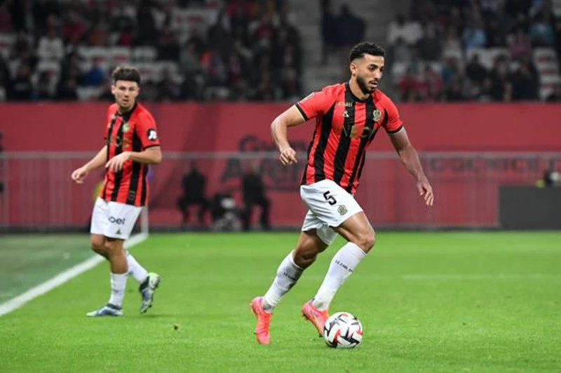 محمد عبد المنعم يغيب عن قائمة نيس لمواجهة ستراسبورج في كأس فرنسا