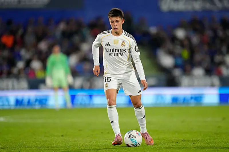 تدرب في الصالة الرياضية.. ريال مدريد يفقد أردا جولر خلال مواجهة بيتيس