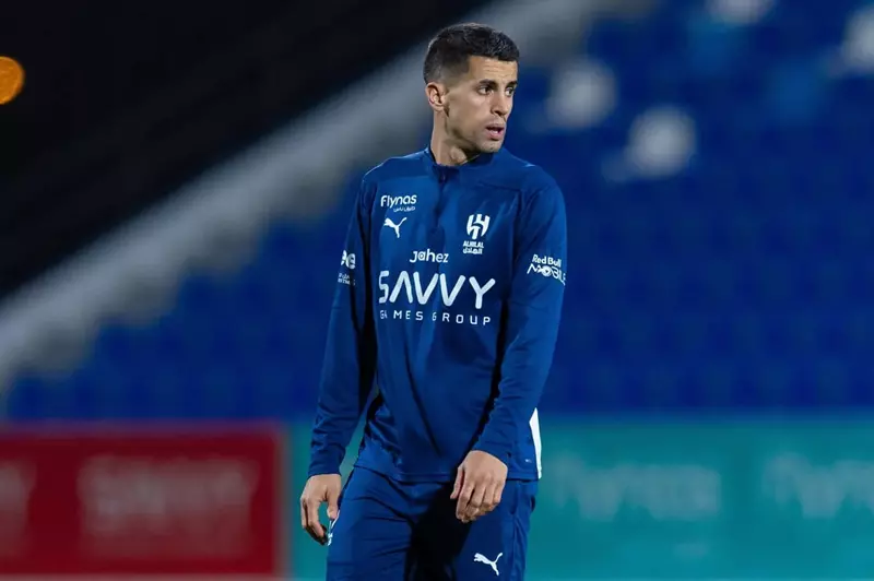 رومانو: إنتر يغري الهلال بصفقة تبادلية.. وكانسيلو ينتظر