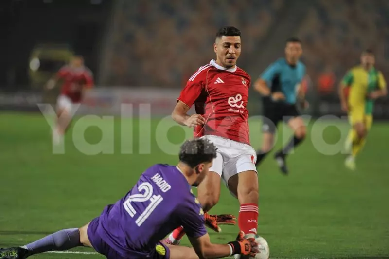 شريف يقود قائمة الأهلي في مباراة سيراميكا كليوباترا