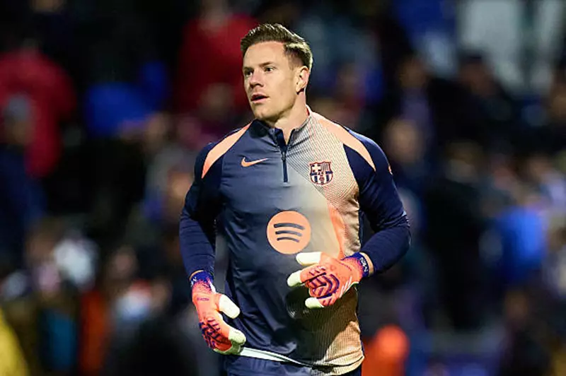 برشلونة يقبل "العروض المخفضة" لرحيل تير شتيجن