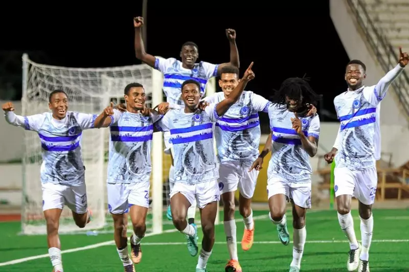 الهلال