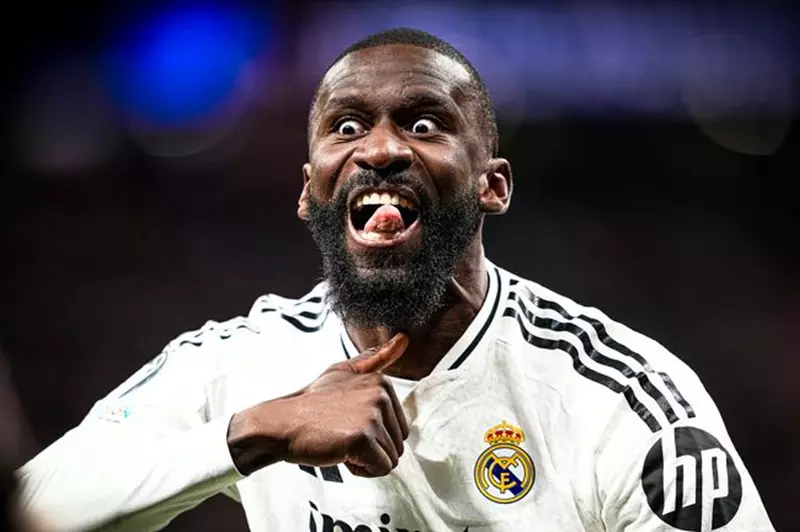 أنطونيو روديجر مدافع ريال مدريد