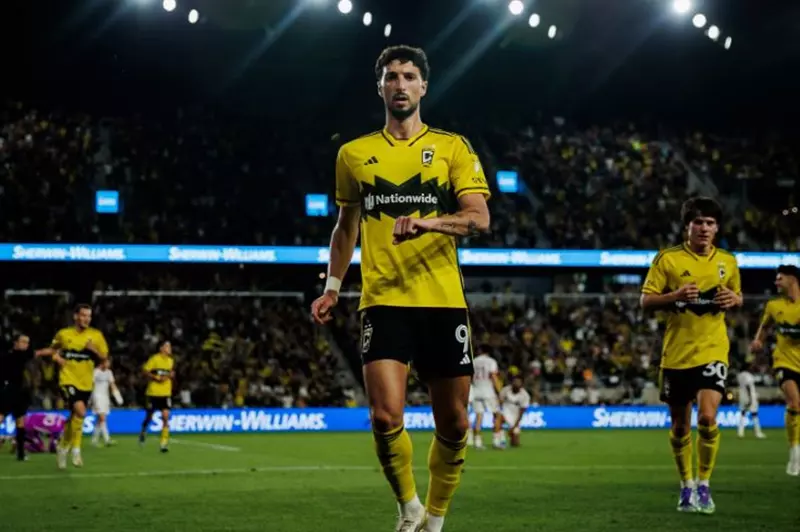 الأهلي يخاطب كولومبوس كرو بسبب صفقة وسام أبو علي