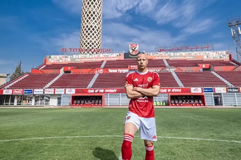 كيف قدم الأهلي صفقة عمرو الجزار؟ (صور وفيديو)