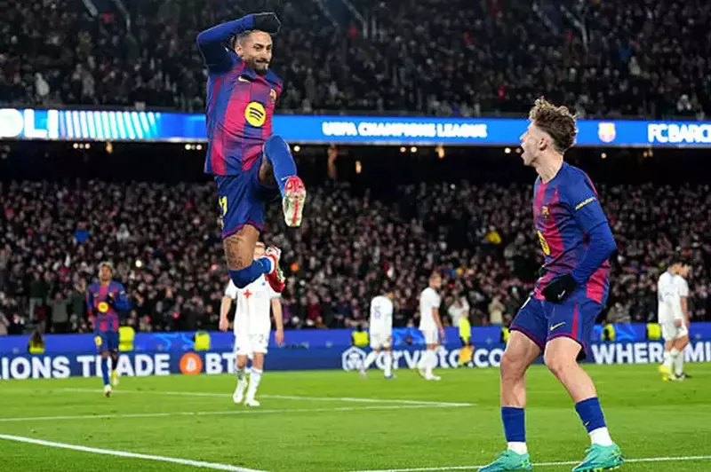 فريق برشلونة 