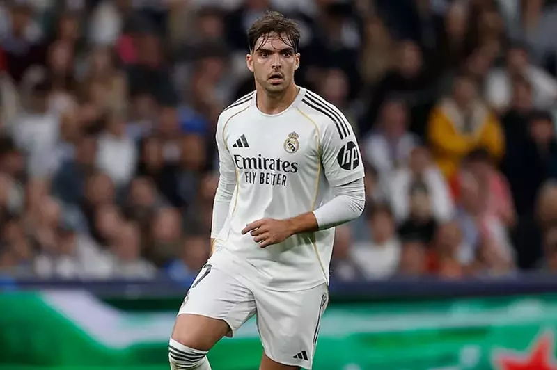 بعد غيابه عن مواجهة ألافيس.. راؤول أسينسيو يعود لتدريبات ريال مدريد