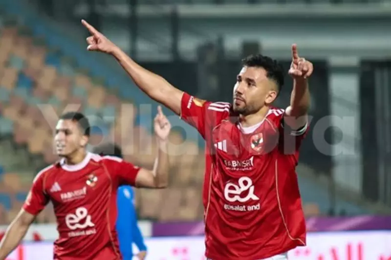 تريزيجيه ضد الدباغ.. صراع الهدافين يشتعل في قمة الدوري