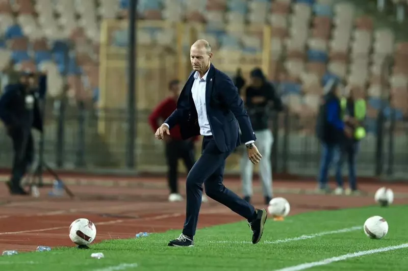 بديل هاني ومفاضلة هجومية.. كيف يفكر توروب لقمة الأهلي والزمالك؟
