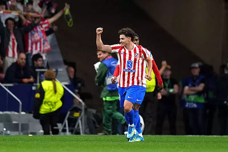 دوري أبطال أوروبا.. ألفاريز يدرك التعادل لأتلتيكو مدريد أمام أرسنال