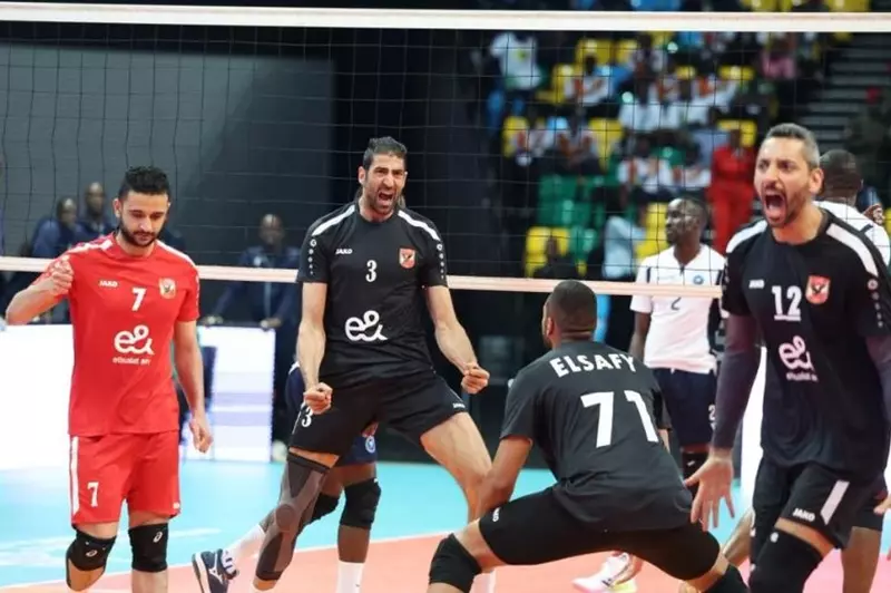 بوابة الزمالك المفتاح.. طائرة الأهلي أبطال جميع البطولات "5 من 5"