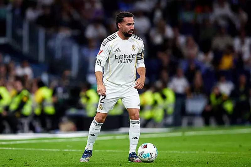 طالت 5 لاعبين قبله.. لعنة القائد الأول تصيب كارفاخال مع ريال مدريد