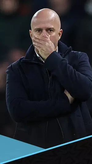 بيد سلوت.. كيف انهار مشروع ليفربول مبكرًا في الدوري الإنجليزي؟