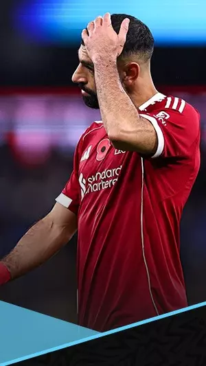 صامت ولا يدافع.. هجوم إنجليزي مستمر على محمد صلاح