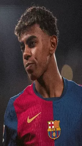 "الأقزام" تورط لامين يامال في عيد ميلاده