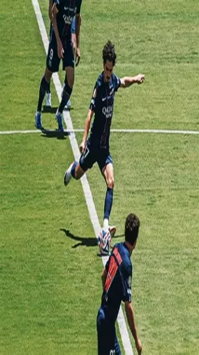 سر ركلة البداية المثيرة للجدل لباريس سان جيرمان