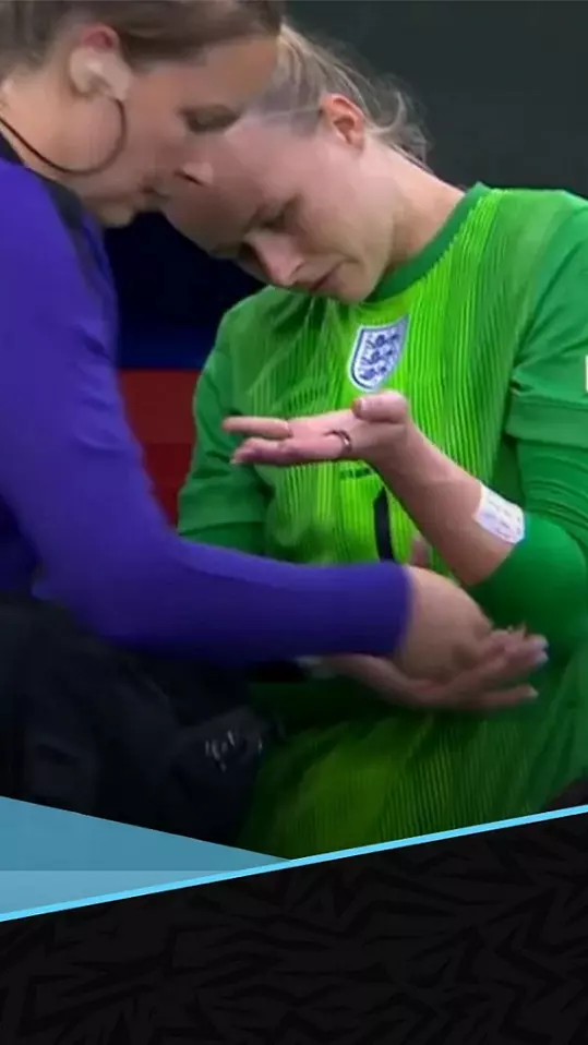 وداعا لزجاجة أبو جبل.. إنجلترا تحقق يورو السيدات بحيلة مبتكرة