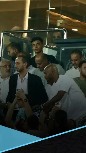 بالدقيقة 10.. جمهور الزمالك يهتف لشيكابالا في مباراة المقاولون