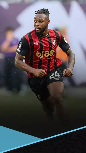 أنطوان سيمينيو.. من حافة الاعتزال إلى مانشستر سيتي