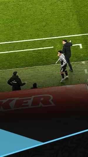لاعب يرفض استبداله والمدرب يتقبل قراره