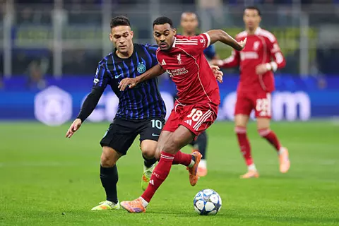 دقيقة بدقيقة.. إنتر 0-0 ليفربول.. الشوط الأول (صور)