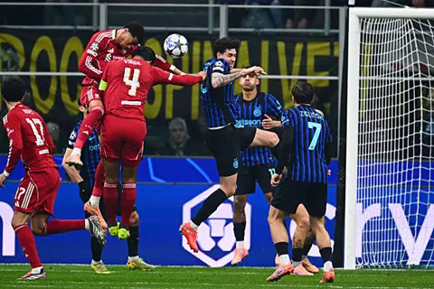 دقيقة بدقيقة.. إنتر 0-0 ليفربول.. استراحة (فيديو وصور)