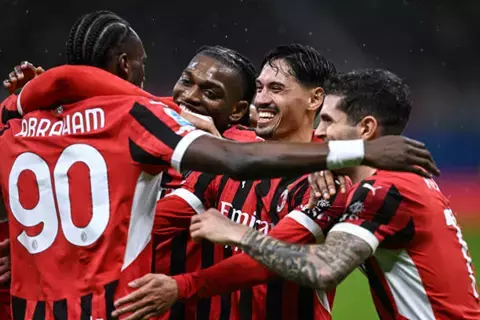 دقيقة بدقيقة.. نابولي 0-0 ميلان.. الشوط الأول 