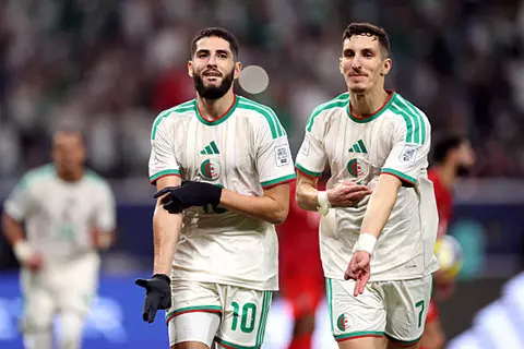 دقيقة بدقيقة.. البحرين 1-3 الجزائر الثاني.. الشوط الثاني (فيديو)