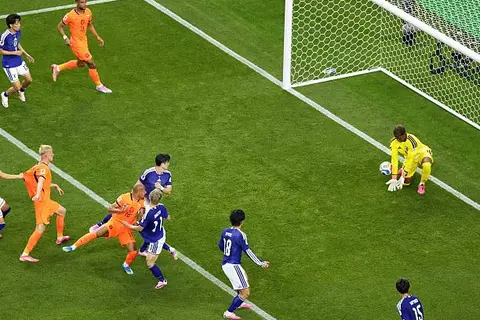 دقيقة بدقيقة.. هولندا 1-0 اليابان.. فان دايك يسجل (صور)