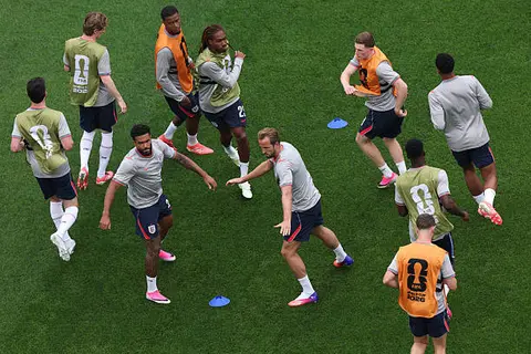 دقيقة بدقيقة.. منتخب إنجلترا  يواجه غانا في كأس العالم 