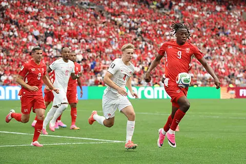 دقيقة بدقيقة.. سويسرا 0-0 كندا.. فرصة ضائعة 
