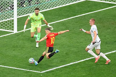 دقيقة بدقيقة (مجموعة مصر).. بلجيكا 0-0 نيوزيلندا.. إلغاء ركلة جزاء