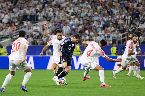 دقيقة بدقيقة.. الأردن 1-2 الأرجنتين.. فرصة هدف