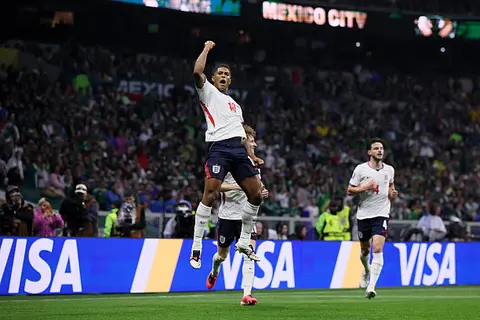 دقيقة بدقيقة.. المكسيك 1-2 إنجلترا في كأس العالم.. استراحة