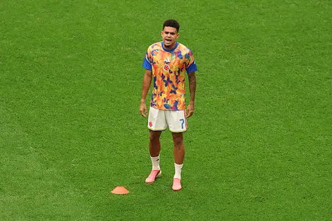 دقيقة بدقيقة.. منتخب سويسرا يواجه كولومبيا في كأس العالم 