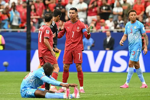بداية مُخيبة لرونالدو.. البرتغال تمنح الكونغو الديمقراطية نقطة تاريخية في كأس العالم (صور)