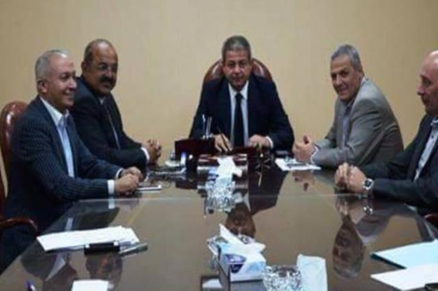 خالد عبد العزيز