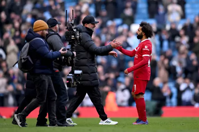 كلوب: أصبحت صديقًا لمحمد صلاح الآن.. إنه لاعب استثنائي لا يُضاهى 