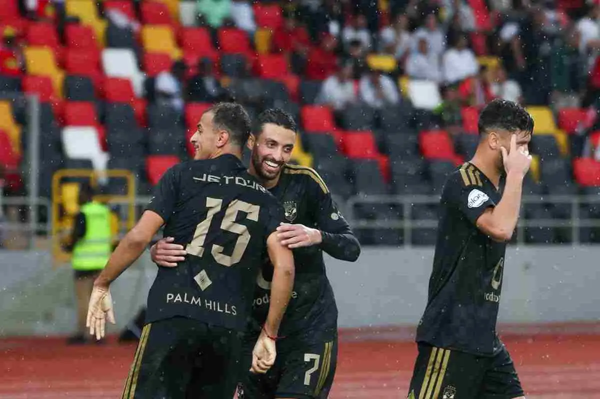 على غير المعتاد.. إعلان تفاصيل إذاعة مباراة الأهلي وكيتارا وتردد القناة الناقلة 
