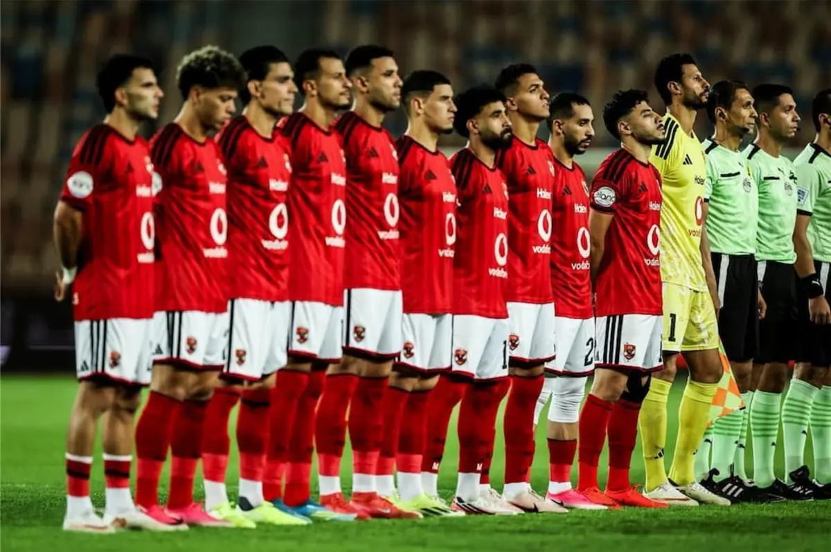 الصورة الرئيسية لمقال: استعدادًا لكأس الرابطة.. الأهلي يمطر شباك مصر المقاصة بثلاثية وديًا