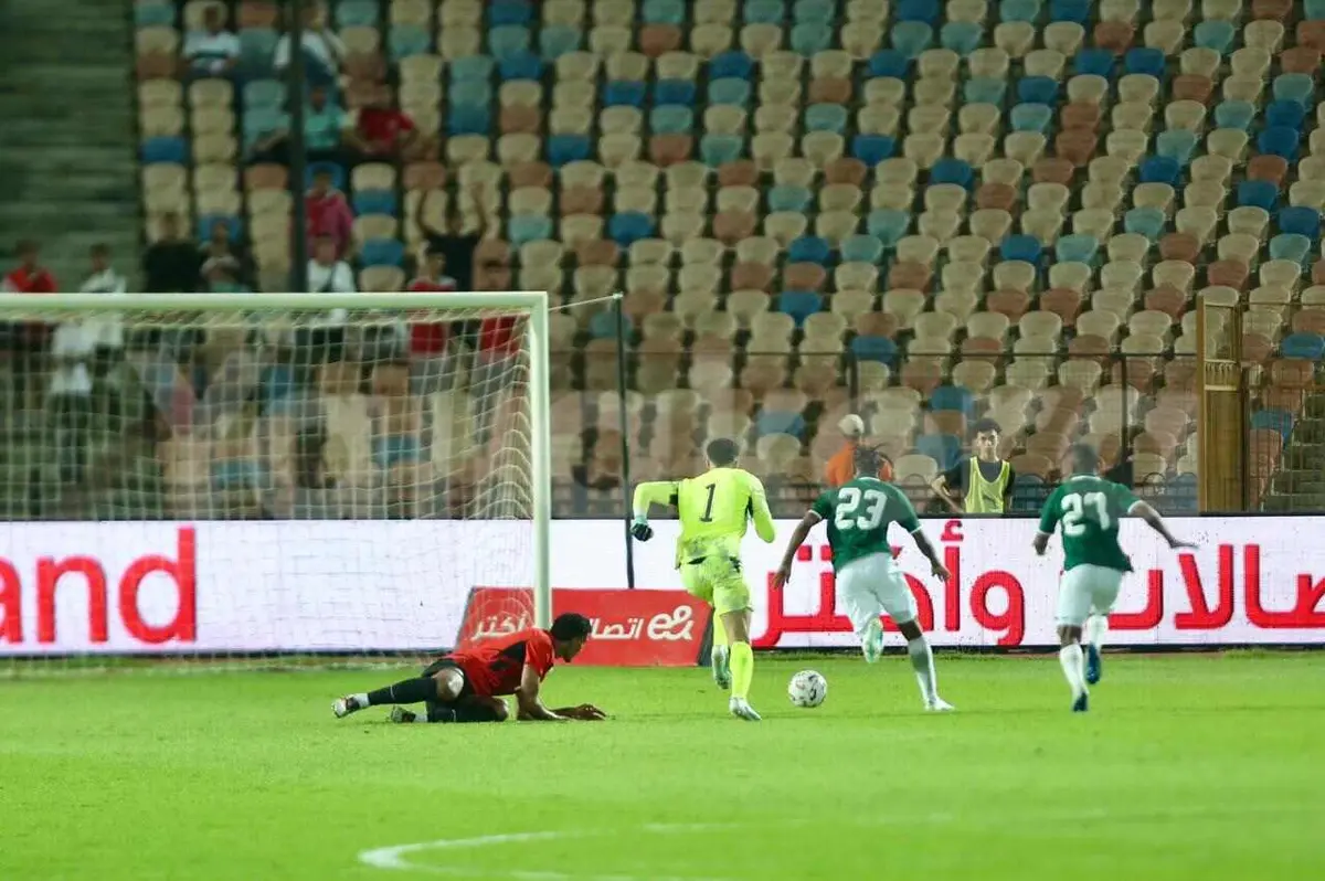 طاقم حكام غاني لإدارة مواجهة بيراميدز والمريخ بينتيو