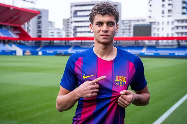 برشلونة يوقع عقدا مع حمزة عبد الكريم لـ 3 مواسم