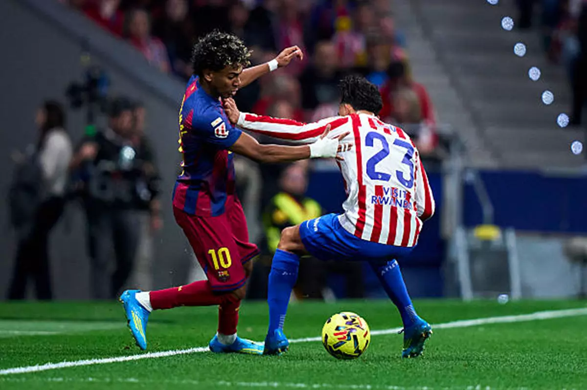 برشلونة أتلتيكو لامين