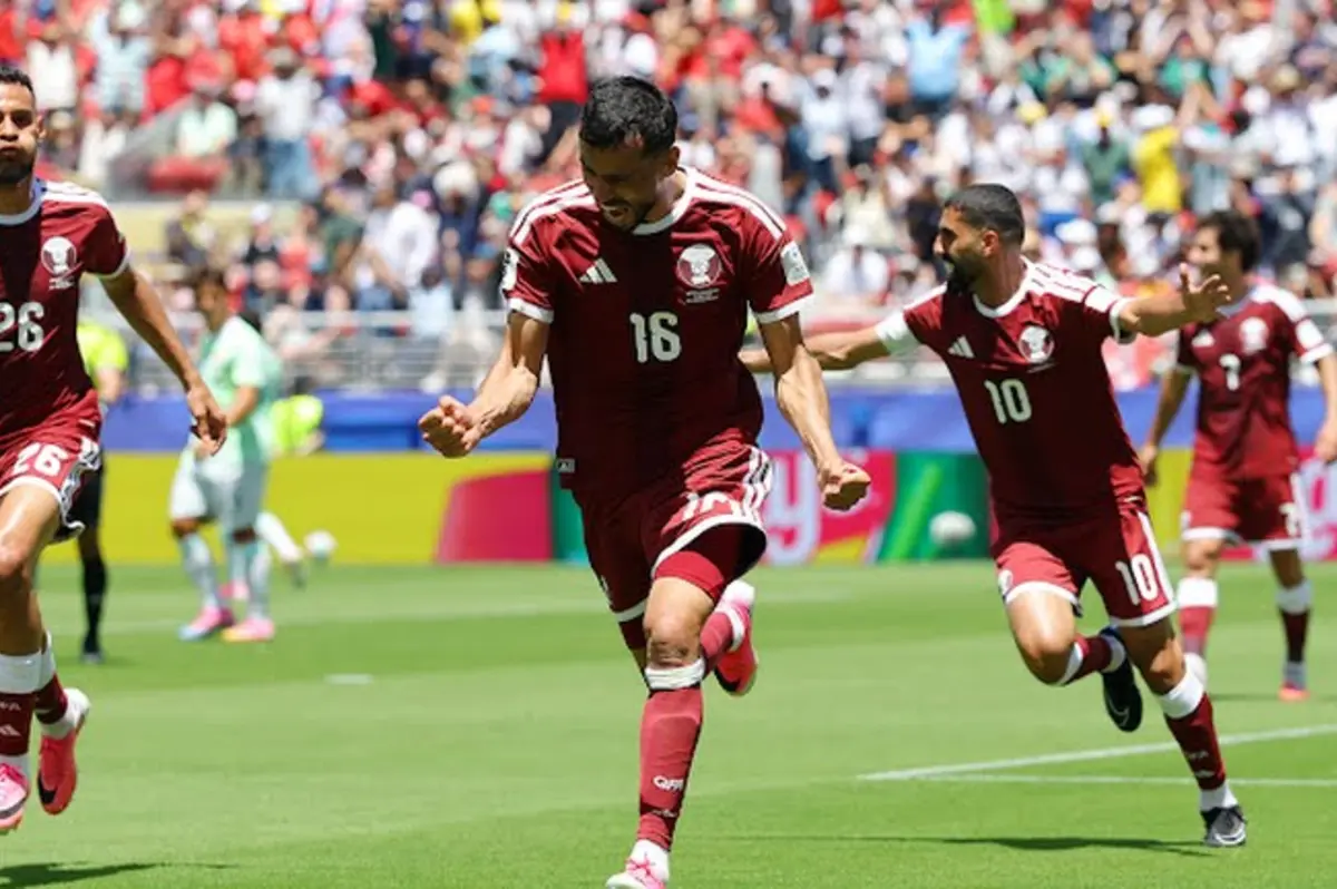 منتخب قطر بعد التعادل مع سويسرا