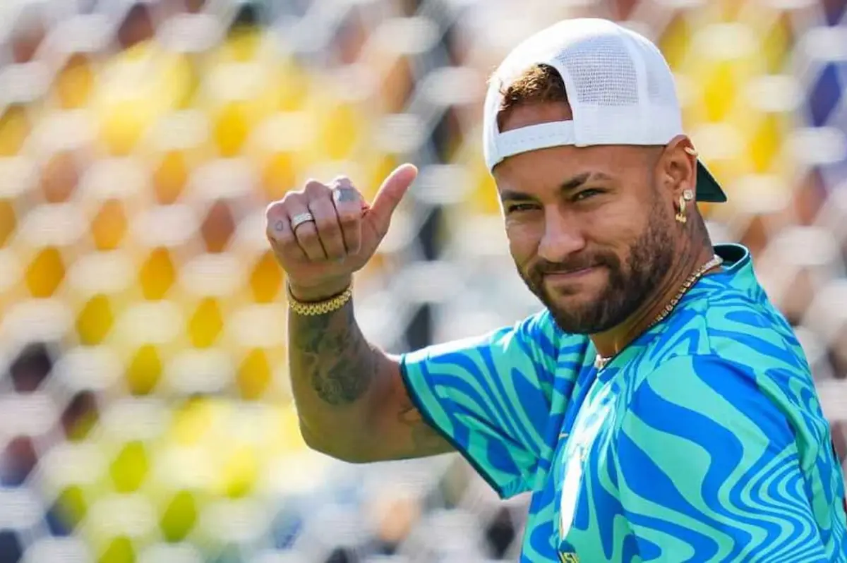 الاتحاد البرازيلي يعلن غياب نيمار عن بعثة الفريق