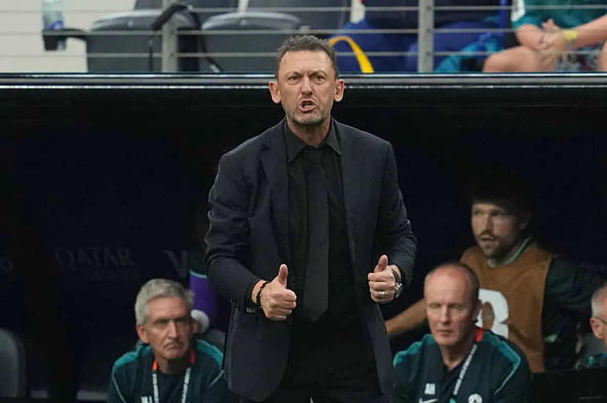 بعد الهزيمة من منتخب مصر.. الاتحاد الأسترالي يدعم بوبوفيتش عقب توديع المونديال 