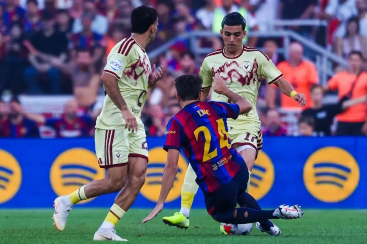 برشلونة: أكثر من 54 ألف مشجع حضروا مباراة الأهلي 