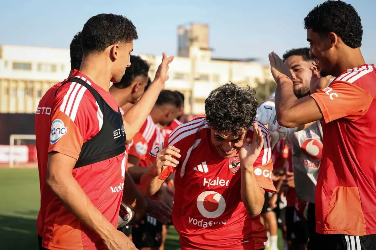 الأهلي يرحب بالثنائي الجديد في التدريبات الجماعية 