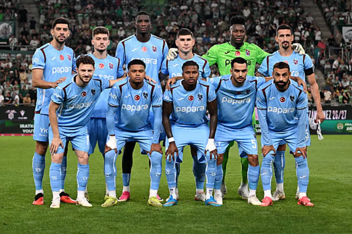 صلاح وفابينيو يقودان تشكيل طرابزون لمواجهة جنتشلربيرليجي في الدوري التركي